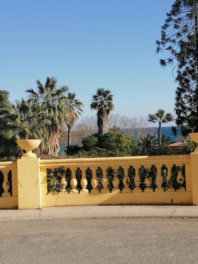Imperial Palace Bord De Mer Ментона Экстерьер фото